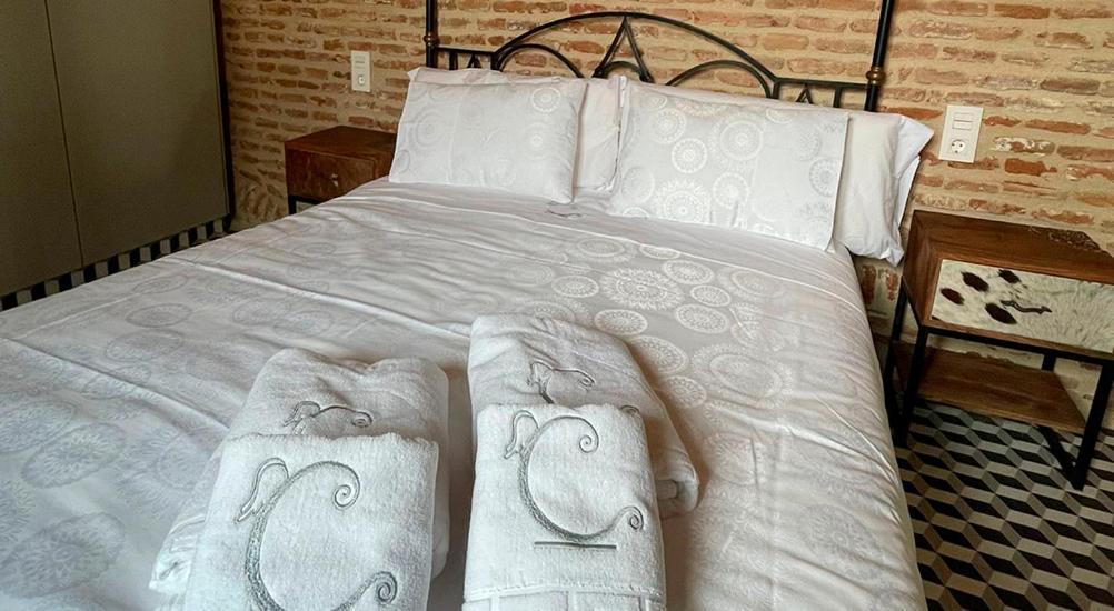 Hotel Rural La Casa De Carlota Монтанчес Екстер'єр фото