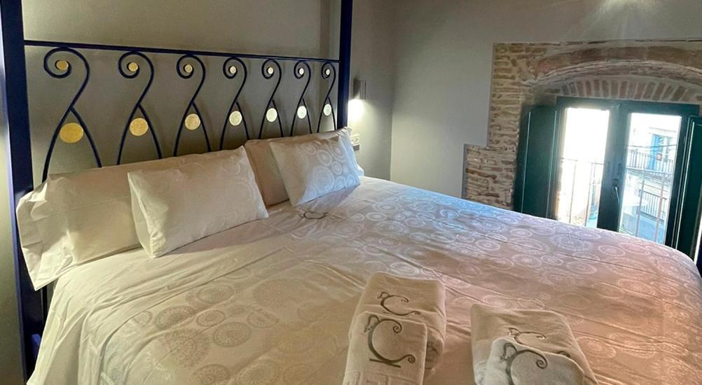 Hotel Rural La Casa De Carlota Монтанчес Екстер'єр фото