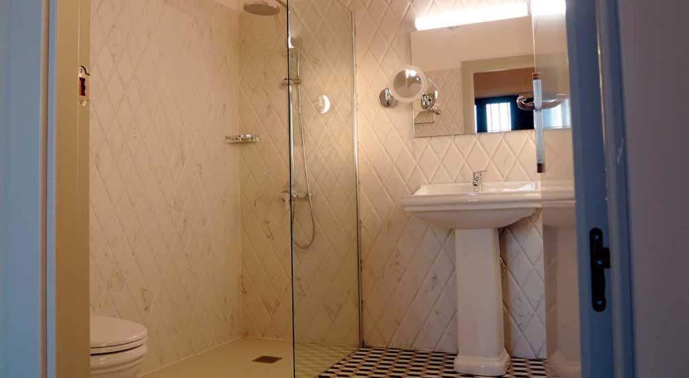 Hotel Rural La Casa De Carlota Монтанчес Екстер'єр фото