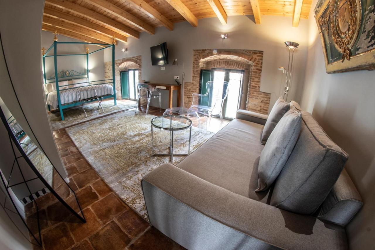 Hotel Rural La Casa De Carlota Монтанчес Екстер'єр фото